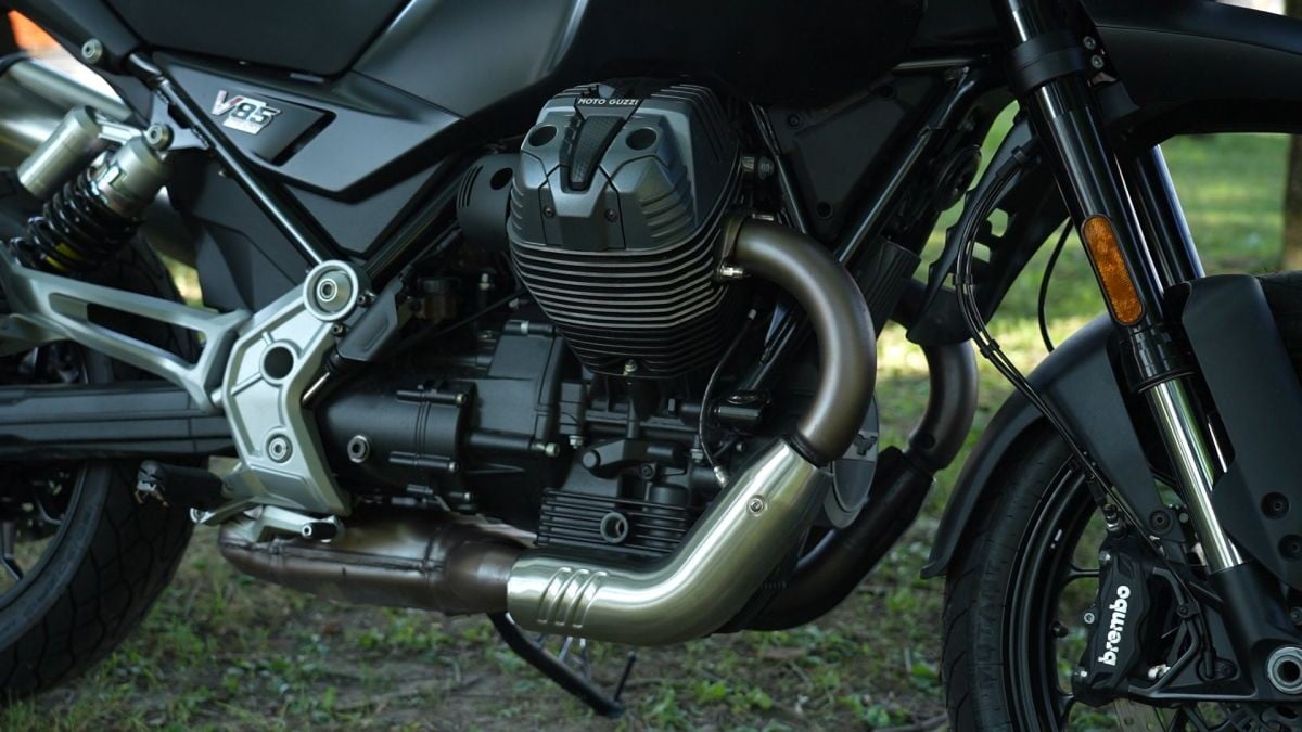 Test a Testa #9 - Moto Guzzi Stelvio vs Moto Guzzi V85 Strada: sfida in famiglia!